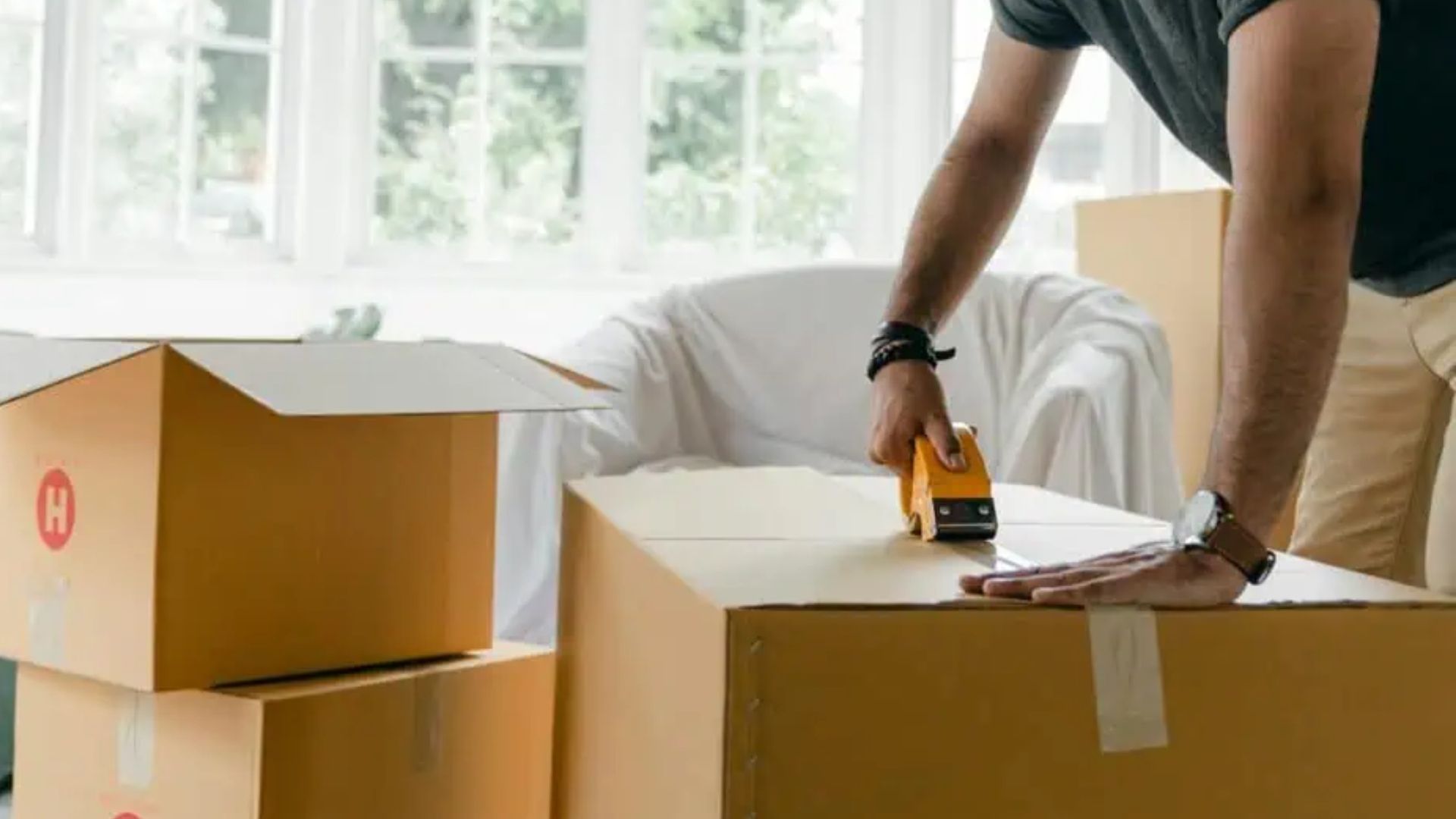 How to Make a Pros and Cons List for Moving?
