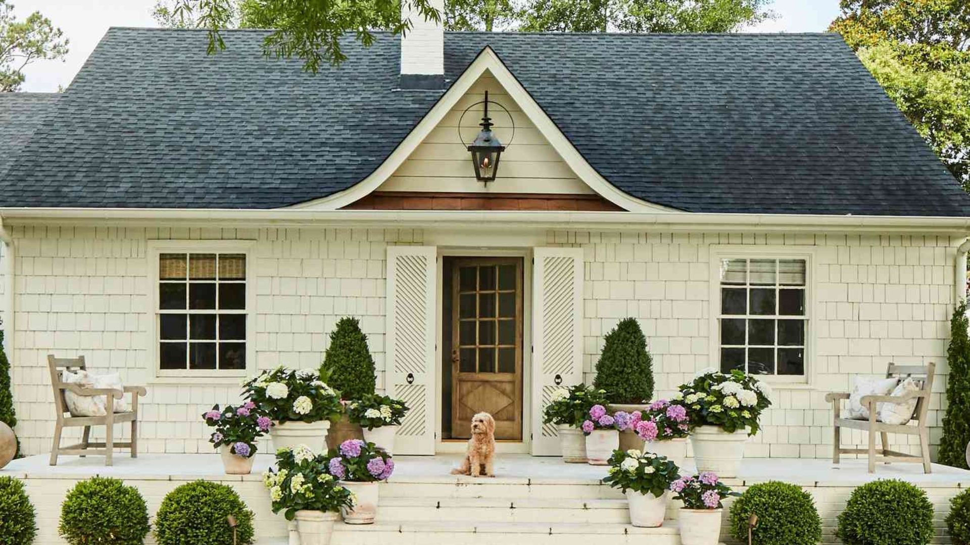 How to Make the Exterior of Your House Look Better?