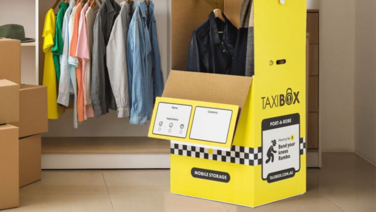 Is It Better to Pack Clothes in Bags or Boxes When Moving?