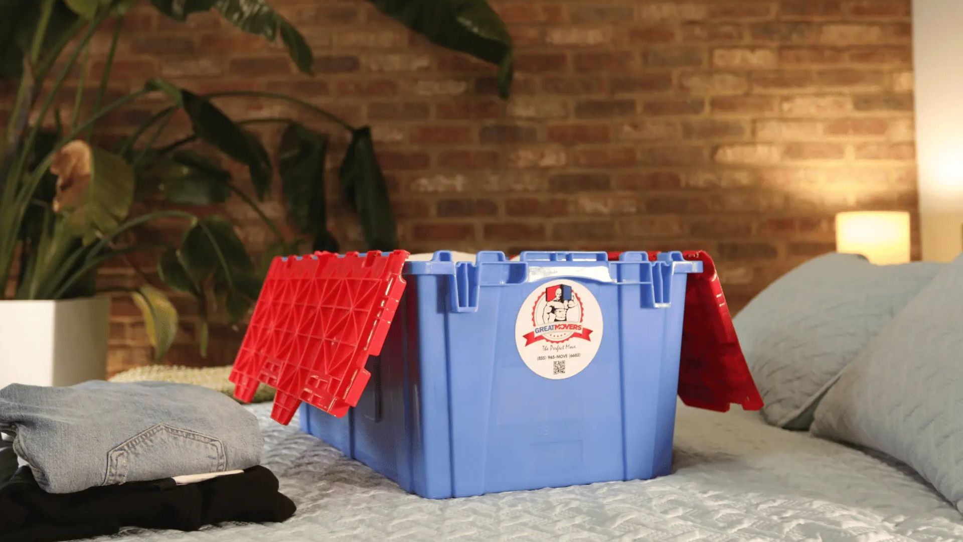 What Is An Alternative To Cardboard Boxes For Moving?