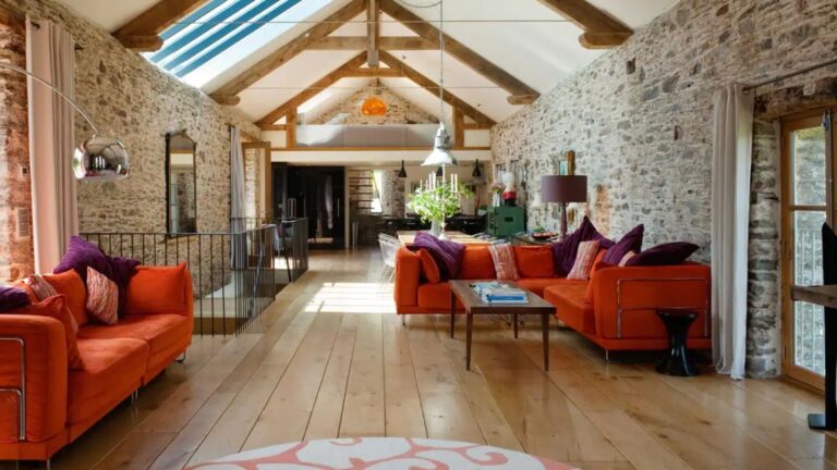 What Month Is Best to Start a House Renovation?