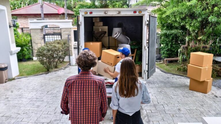What to Do a Week Before Moving House?